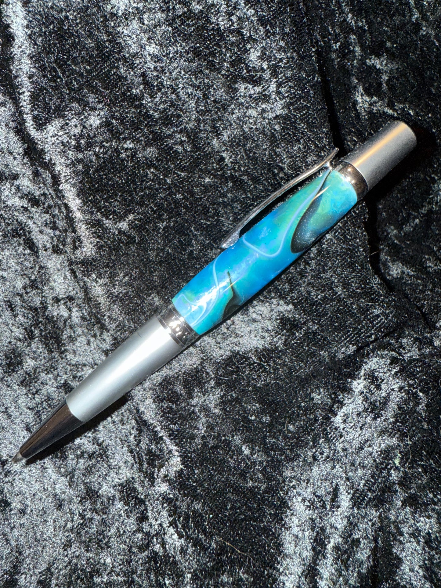Blue Pearl Swirl Twist Pen
