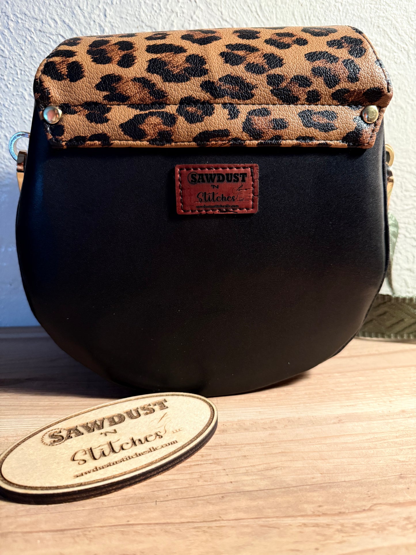 Borealis crossbody
