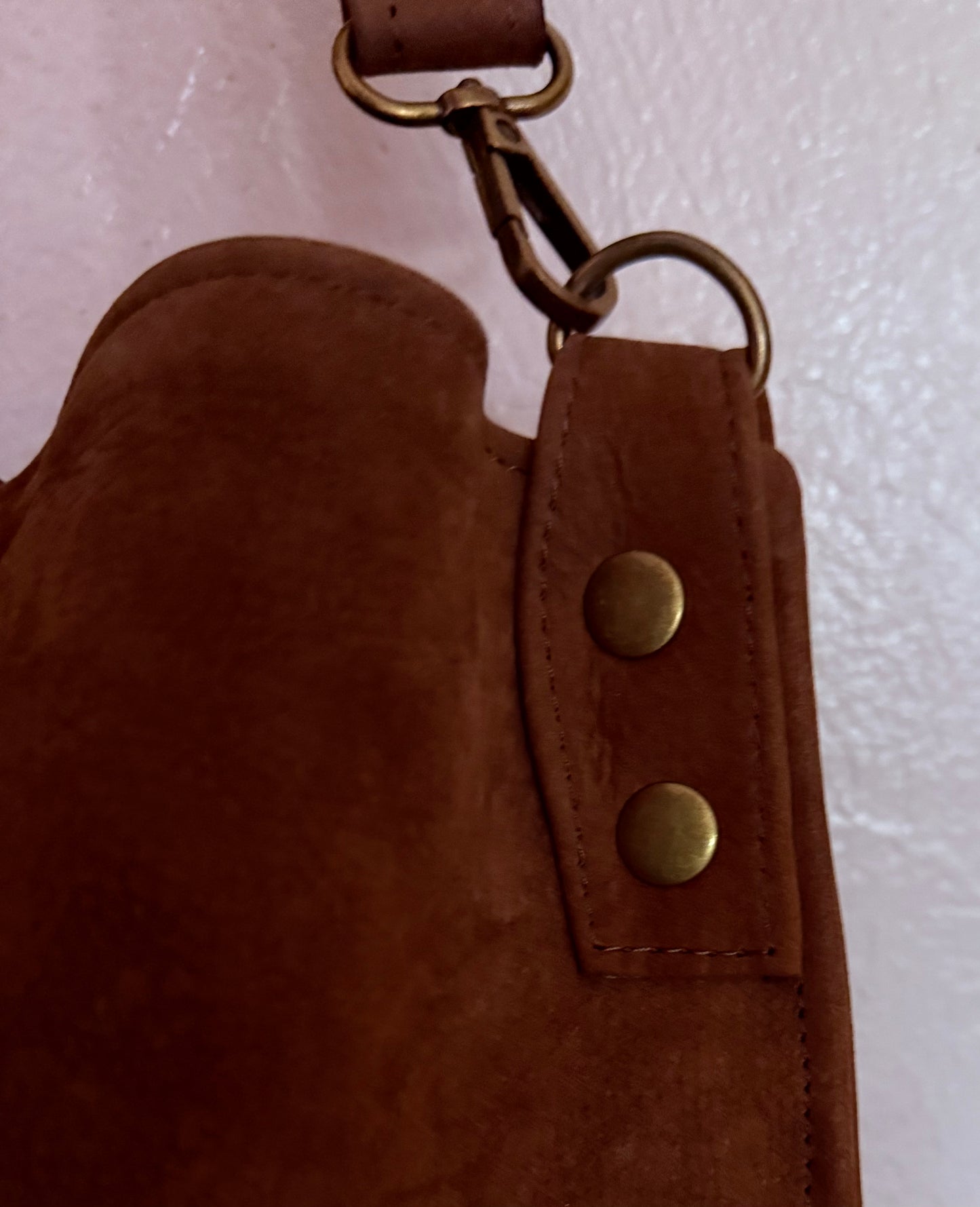 Leather Hitherland shoulder bad